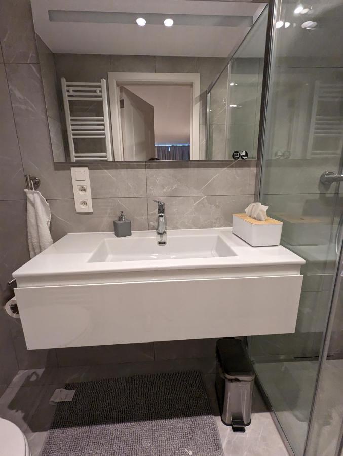 Archimede Suites Brussels Ngoại thất bức ảnh